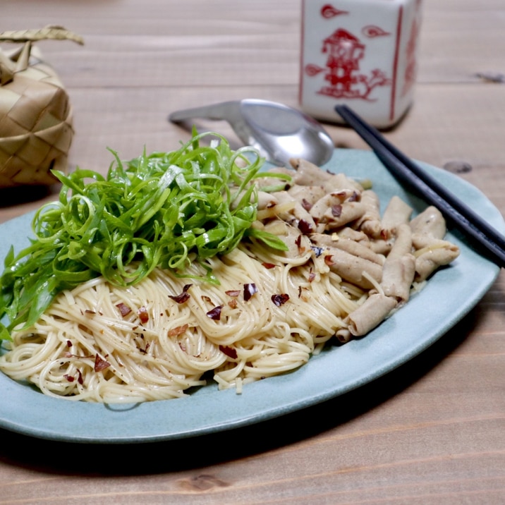 豚モツそうめん